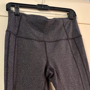 Athleta black/grey herringbone 7/8 Leggings